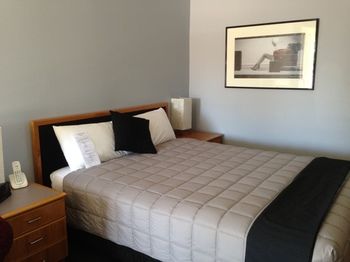 Old Maitland Inn - Brisbane Tourism 11