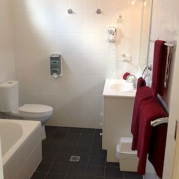 Ashton Townhouse Motel And Suites - Brisbane 4u 11