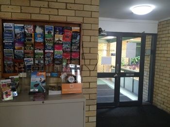 Amg Motel & Serviced Apartments - Brisbane 4u 16