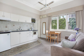 Boronia Lodge Burwood - Tourism Brisbane 0