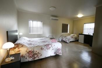 Station Hotel Motel Kurri Kurri - Brisbane 4u 3