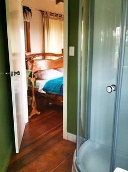 Uluramaya Retreat Cabins - Brisbane Tourism 5