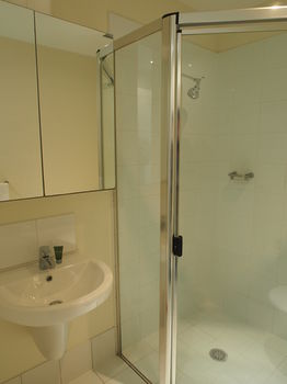 Atelier Serviced Apartments - Brisbane 4u 2