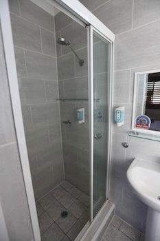 Across Country Motel And Serviced Apartments - Brisbane 4u 13