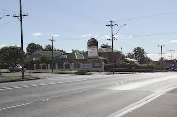 Across Country Motel And Serviced Apartments - Brisbane 4u 24