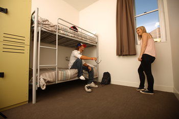 Sydney Harbour YHA - Hostel - Tourism Brisbane 4