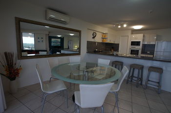 Windward Passage Holiday Apartments - Tourism Brisbane 37