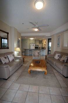 Windward Passage Holiday Apartments - Tourism Brisbane 39