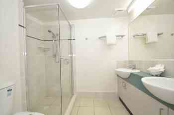 Windward Passage Holiday Apartments - Tourism Brisbane 47