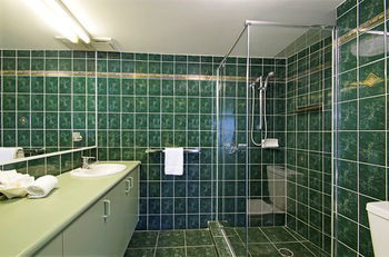 Windward Passage Holiday Apartments - Tourism Brisbane 56