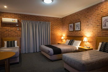 Akuna Motor Inn And Apartments - Brisbane 4u 14