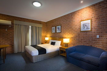 Akuna Motor Inn And Apartments - Brisbane 4u 30
