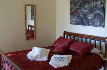 Treetops Accommodation Montville - Brisbane 4u 15