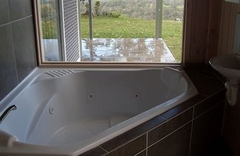 Treetops Accommodation Montville - Brisbane 4u 37