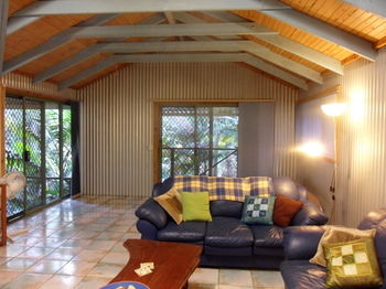Treetops Accommodation Montville - Brisbane 4u 85