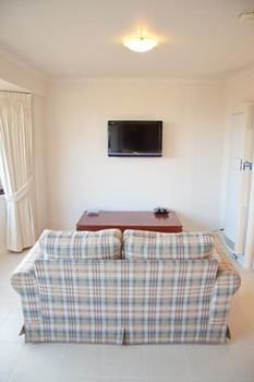 Yarra Glen Racecourse Apartments - Brisbane Tourism 3