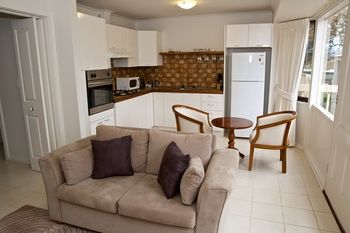 Yarra Glen Racecourse Apartments - Brisbane Tourism 14