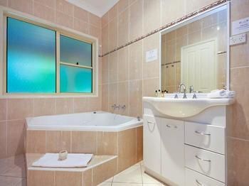 The Acreage B&B - Tourism Brisbane 7