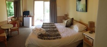 Yarraglen BnB - Brisbane Tourism 22