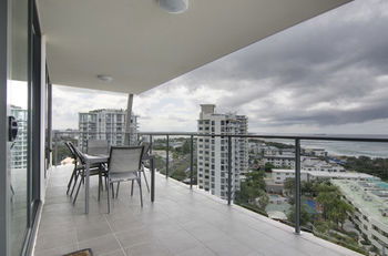 Beach On Sixth - Brisbane 4u 20