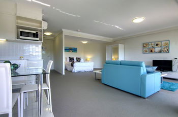Beach On Sixth - Brisbane 4u 36