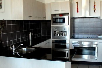 Mariners Resort - Brisbane Tourism 21