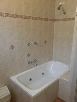 Town & Country Motel - Brisbane 4u 1