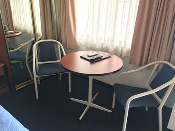Town & Country Motel - Brisbane 4u 9