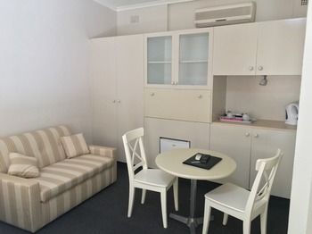 Town & Country Motel - Brisbane 4u 16