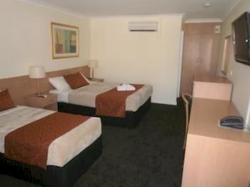 Voyager Motel - Brisbane 4u 1