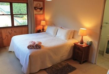 Peppertree Cottage - Tourism Brisbane 16