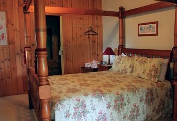 Peppertree Cottage - Tourism Brisbane 18