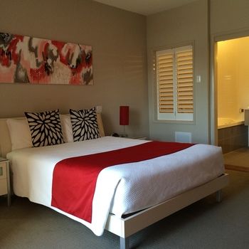 Chaucer Palms Boutique Bed & Breakfast - Tourism Brisbane 5