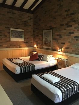 Avoca Beach Hotel & Resort - Brisbane 4u 1