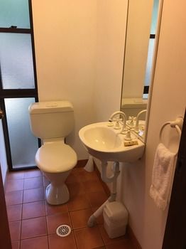 Avoca Beach Hotel & Resort - Brisbane 4u 6