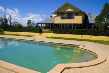 Tranquil Vale Vineyard & Cottages - Tourism Brisbane 1
