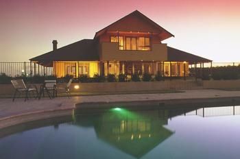 Tranquil Vale Vineyard & Cottages - Tourism Brisbane 4
