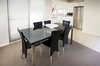 Charlestown Terrace - Tourism Brisbane 7