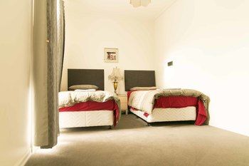 Hawthorn Holiday House - Tourism Brisbane 8