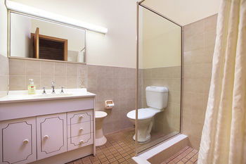 Mollymook Beach Units - Tourism Brisbane 1