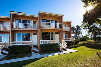 Mollymook Beach Units - Tourism Brisbane 8