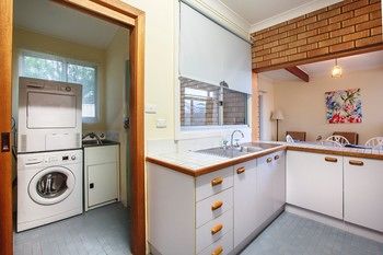 Mollymook Beach Units - Tourism Brisbane 9