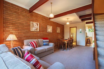 Mollymook Beach Units - Tourism Brisbane 29