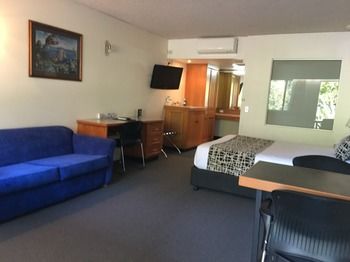 The Willows - Brisbane 4u 48