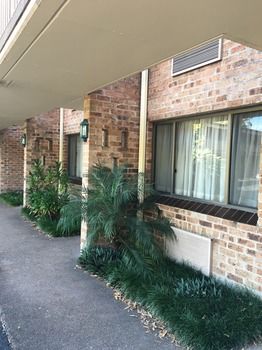 The Willows - Brisbane 4u 72