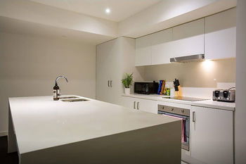 Anchor On Little Collins - Southern - Brisbane 4u 71