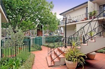 Brunswick Vibe - Tourism Brisbane 0