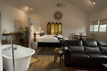 The Villa - Country House Retreat - Tourism Brisbane 14
