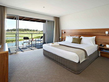 Magenta Studio Room - Tourism Brisbane 2