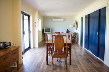 The Wattle Lodge - Brisbane 4u 14